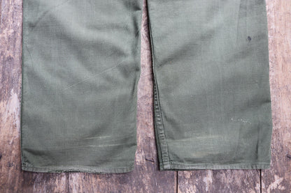 Vintage 1940s 50s workwear trousers - Swedish military utility pants - buckle back cotton twill - 35” x 32”
