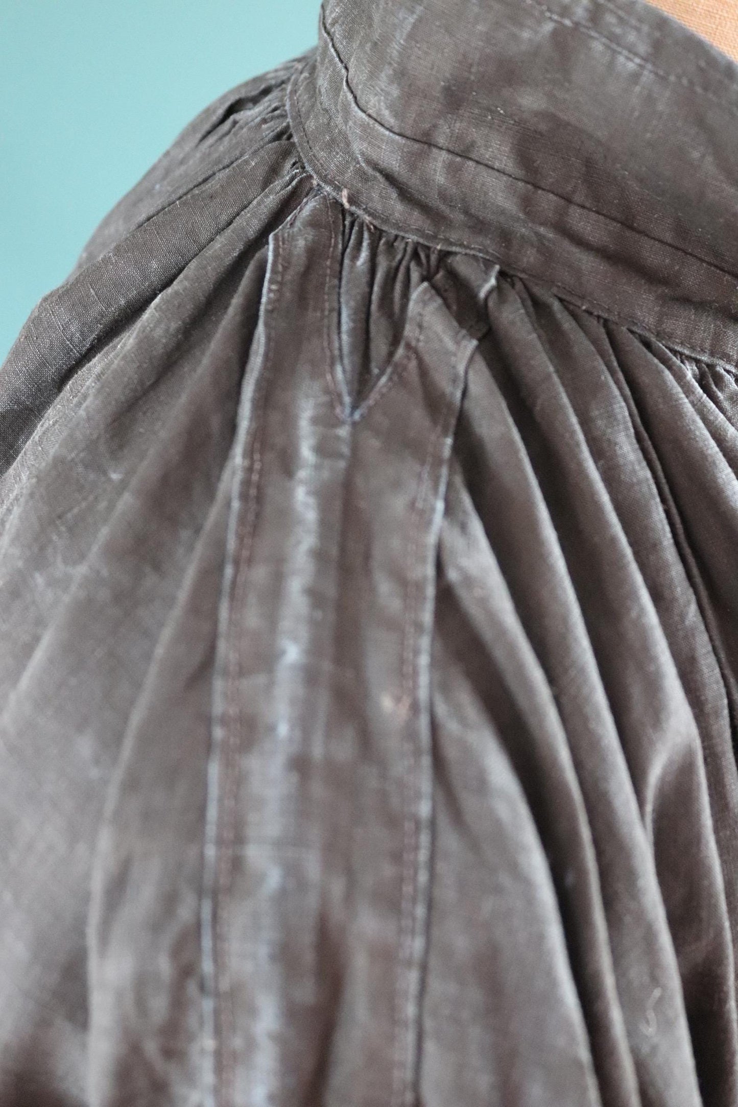 Antique 1900s French biaude - indigo workwear - 90” chest - vintage smock