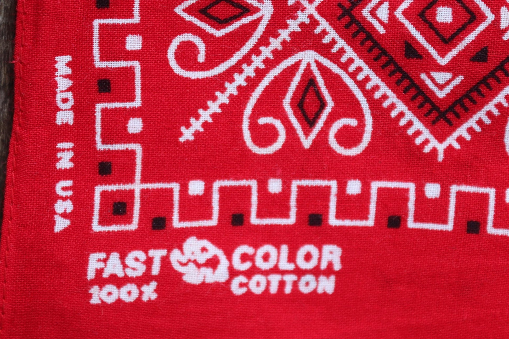 Vintage 1960s red cotton bandana - trunk up Elephant brand - colourfast neckerchief - squash blossom design - Davis and Catterall