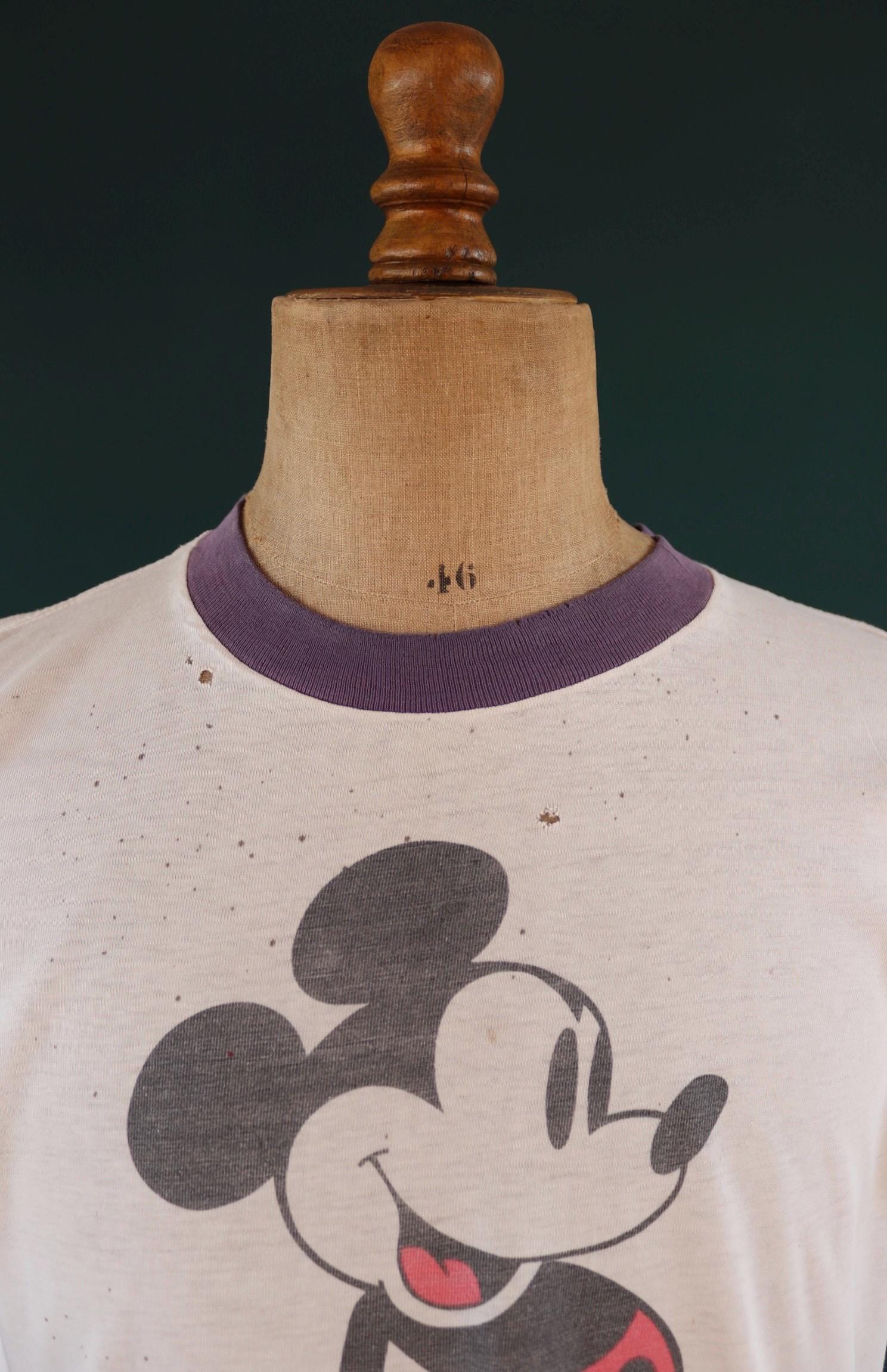 Vintage 1980s thrashed Mickey t shirt - 43” chest - distressed