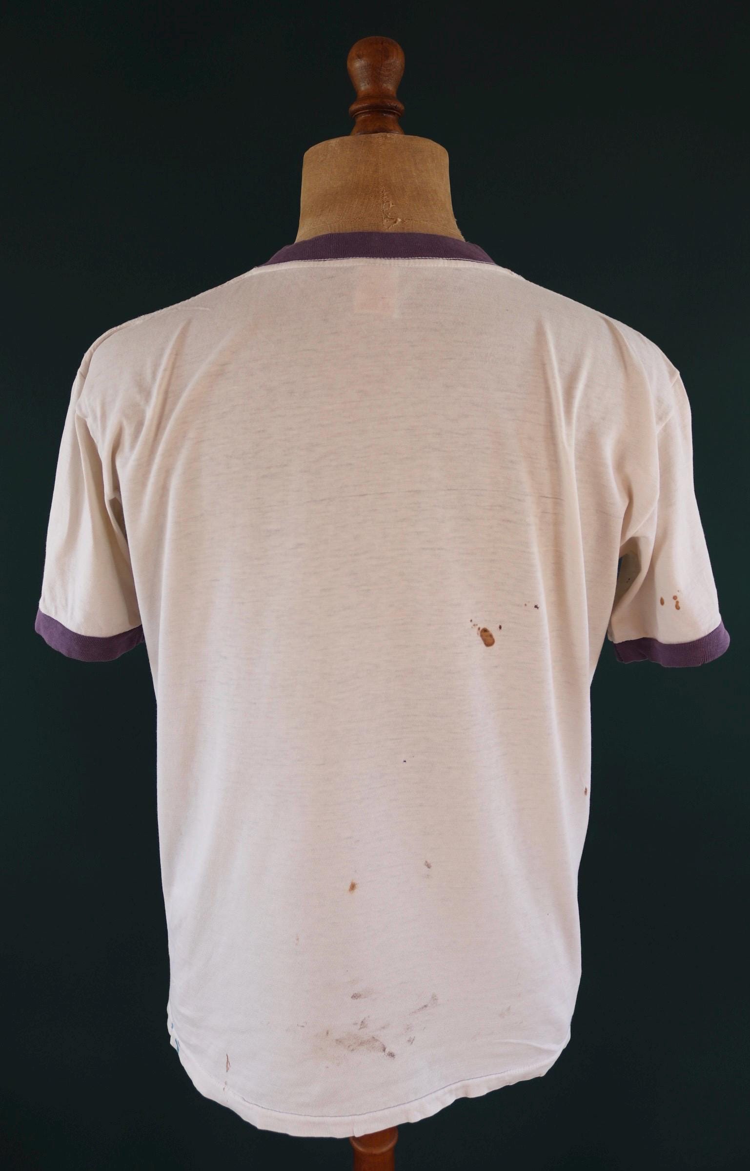 Vintage 1980s thrashed Mickey t shirt - 43” chest - distressed