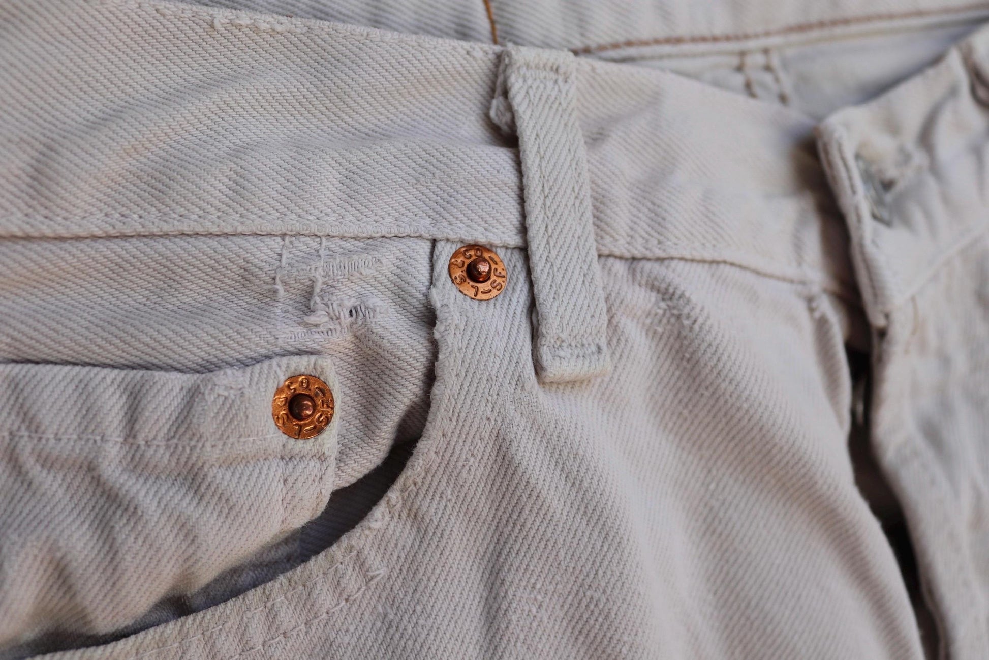 Vintage 1990s ecru denim Levis 501 jeans - Levi Strauss red tab - small e - 29” x 32”