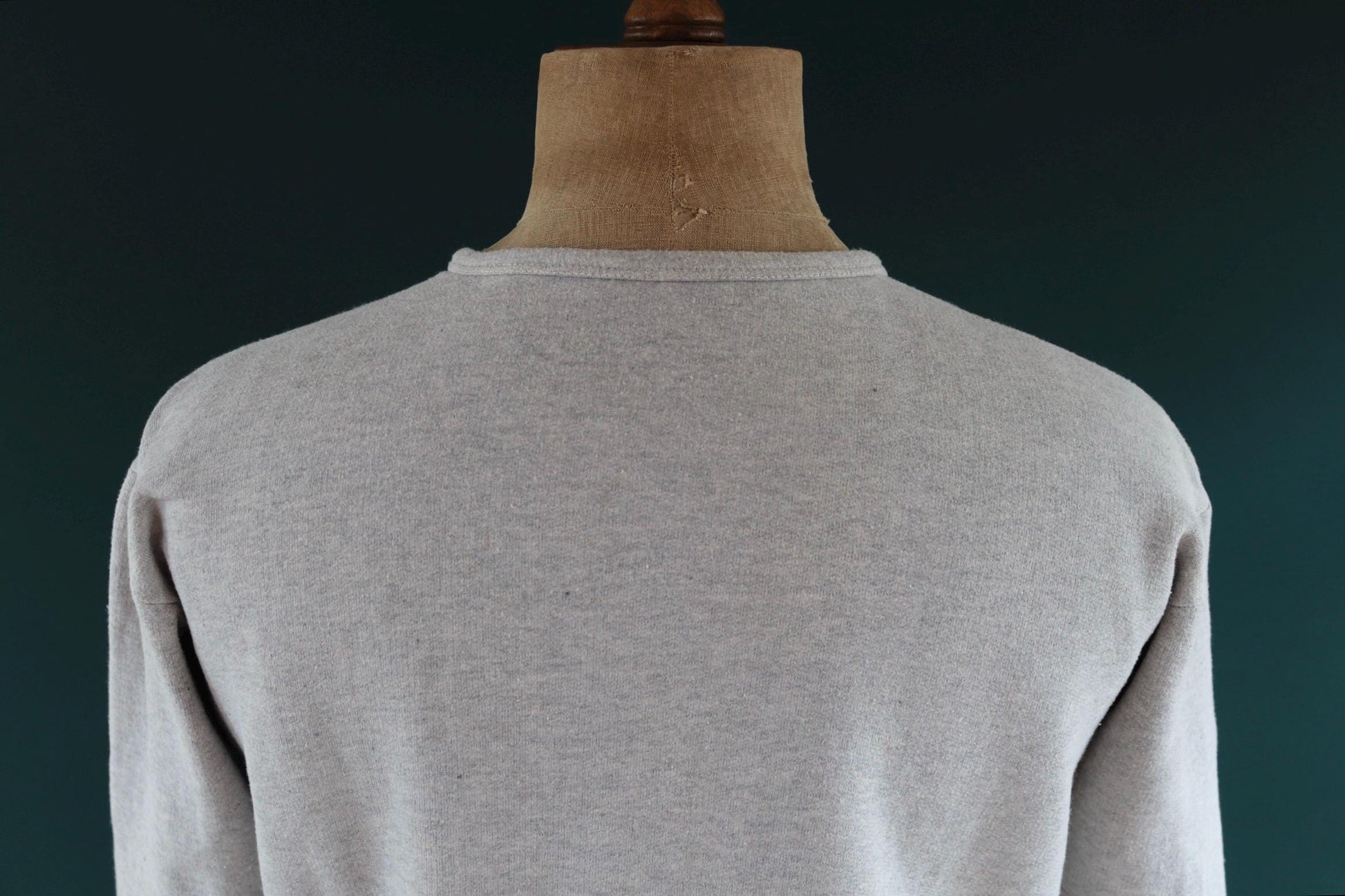 Vintage 1960s French military undershirt - army sweatshirt - Henley shirt - 43" chest