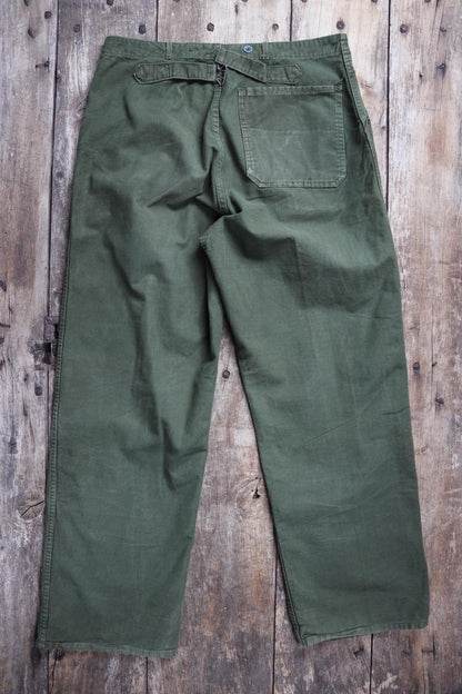 Vintage 1940s 50s workwear trousers - Swedish military utility pants - buckle back cotton twill - 35” x 31”