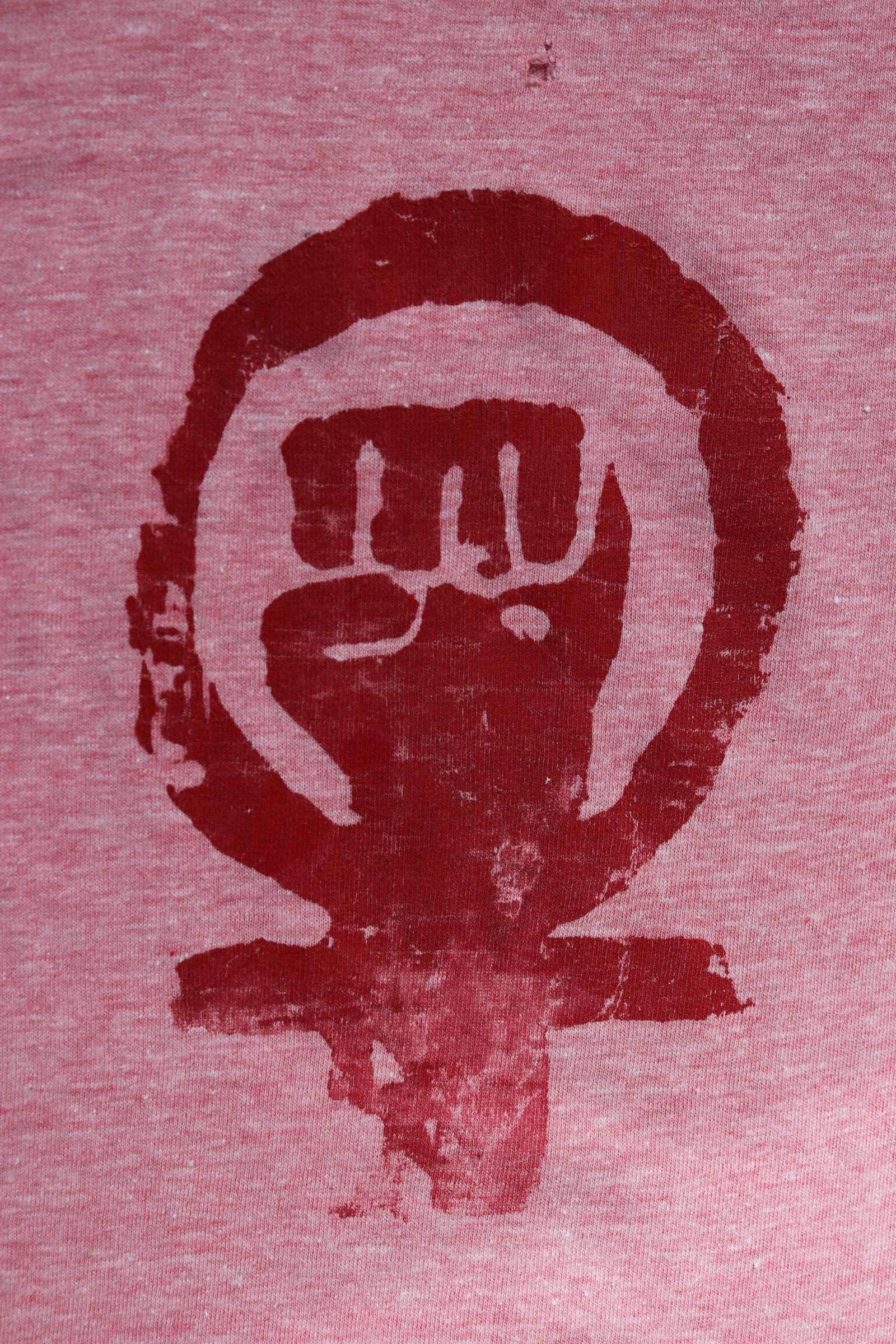 Vintage 1970s 80s pink marl t shirt - womens rights - feminist activism - 30” chest