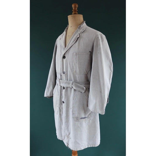 Vintage 1950s 60s French workwear jacket - selvedge overalls - salt pepper grey long belted coat - 46” chest - distressed and repaired
