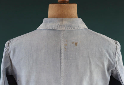 Vintage 1940s French blue workwear jacket - faded cotton twill - 41” chest - bleu de travail