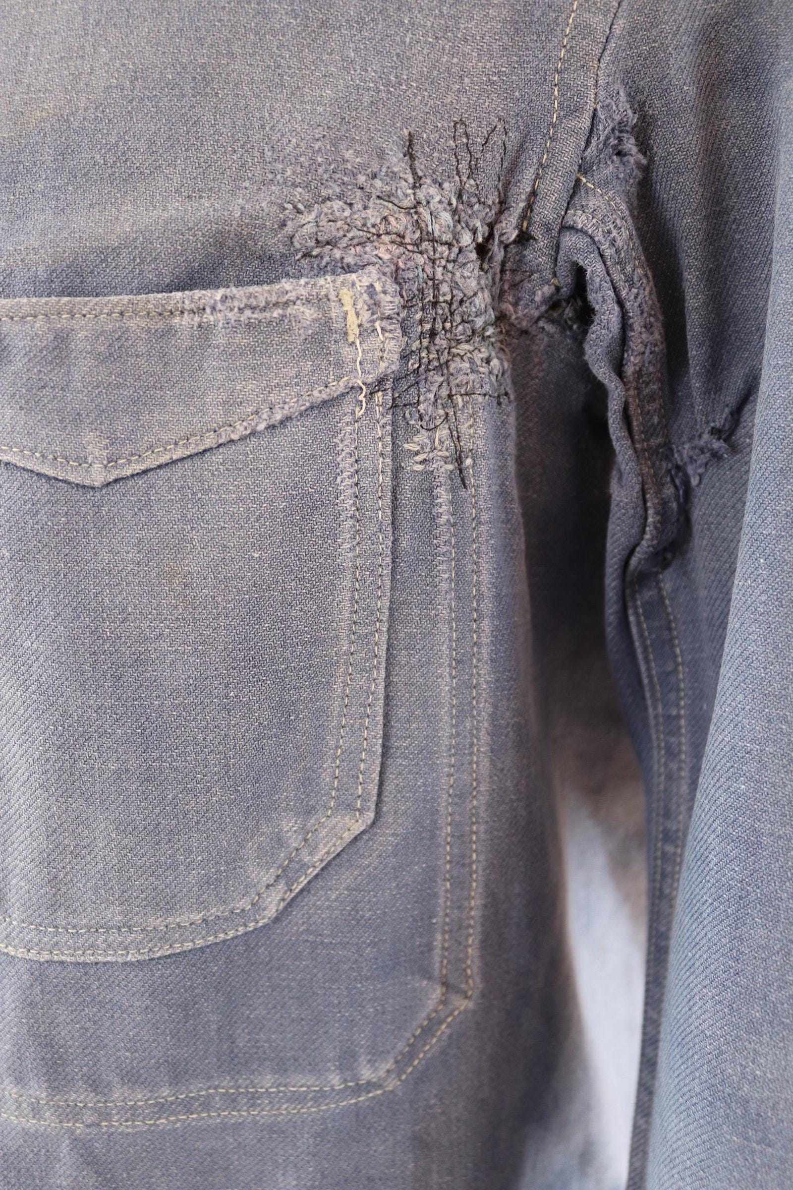 Vintage French blue workwear jacket - 1960s cotton twill - 43” chest - bleu de travail