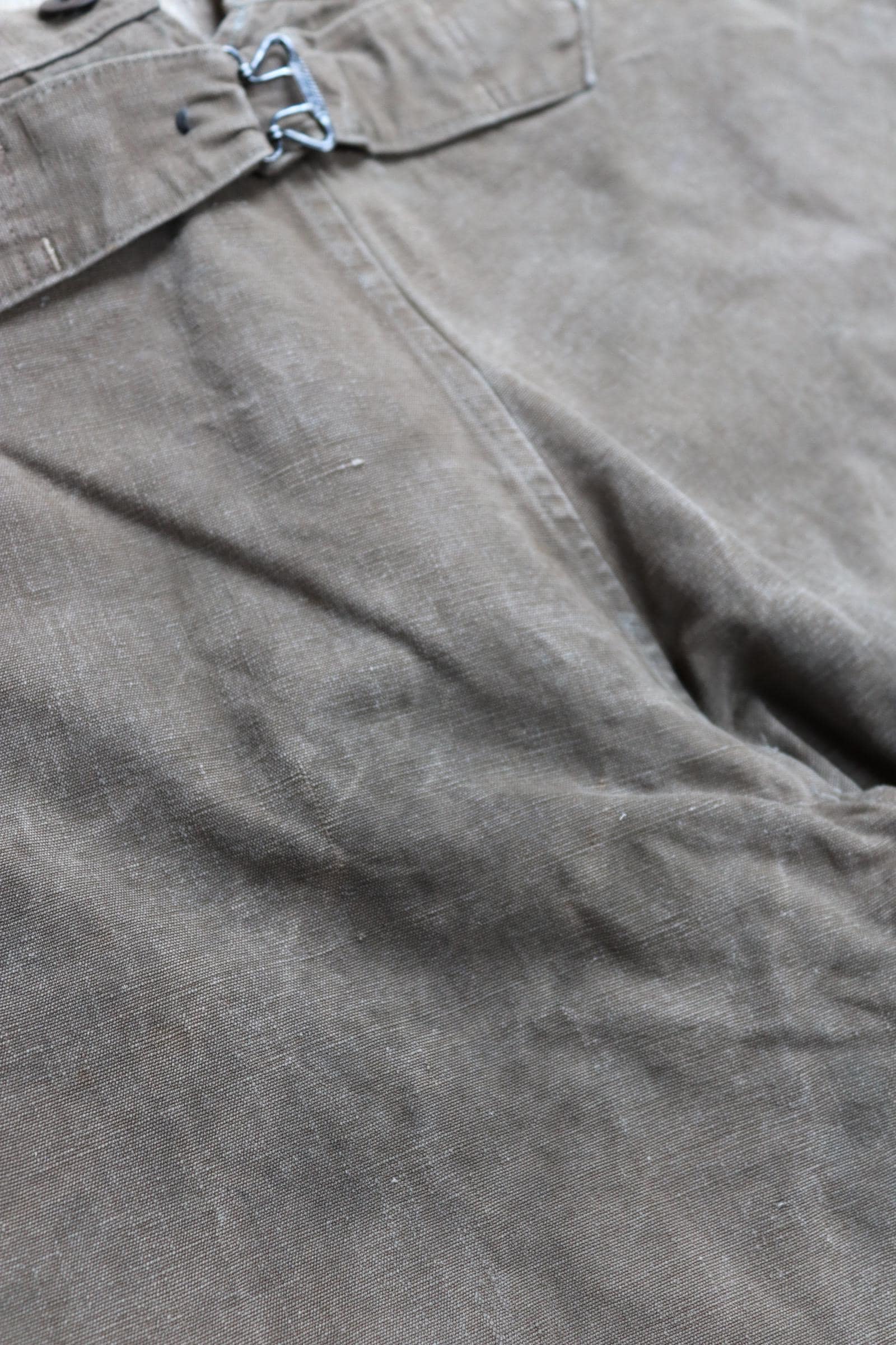 Vintage 1950s French brown cotton workwear trousers - chore pants - 36” x 26” - buckle back