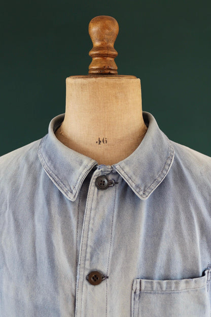 Vintage French blue workwear jacket - 1960s chore coat - 44” chest - whisker fade - bleu de travail - blue cotton twill