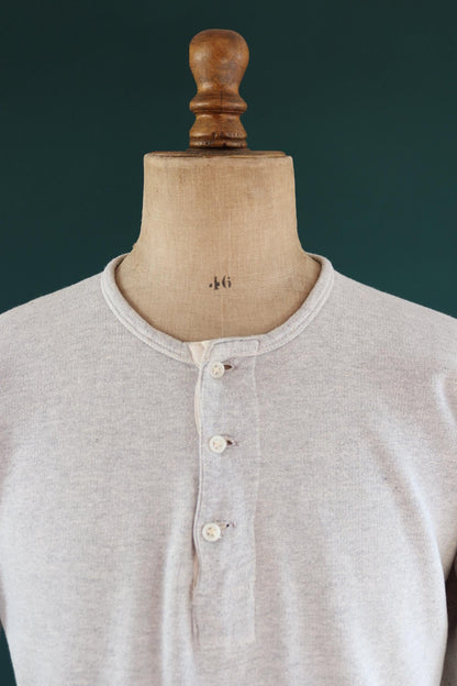 Vintage 1960s French military undershirt - army sweatshirt - Henley shirt - 43" chest