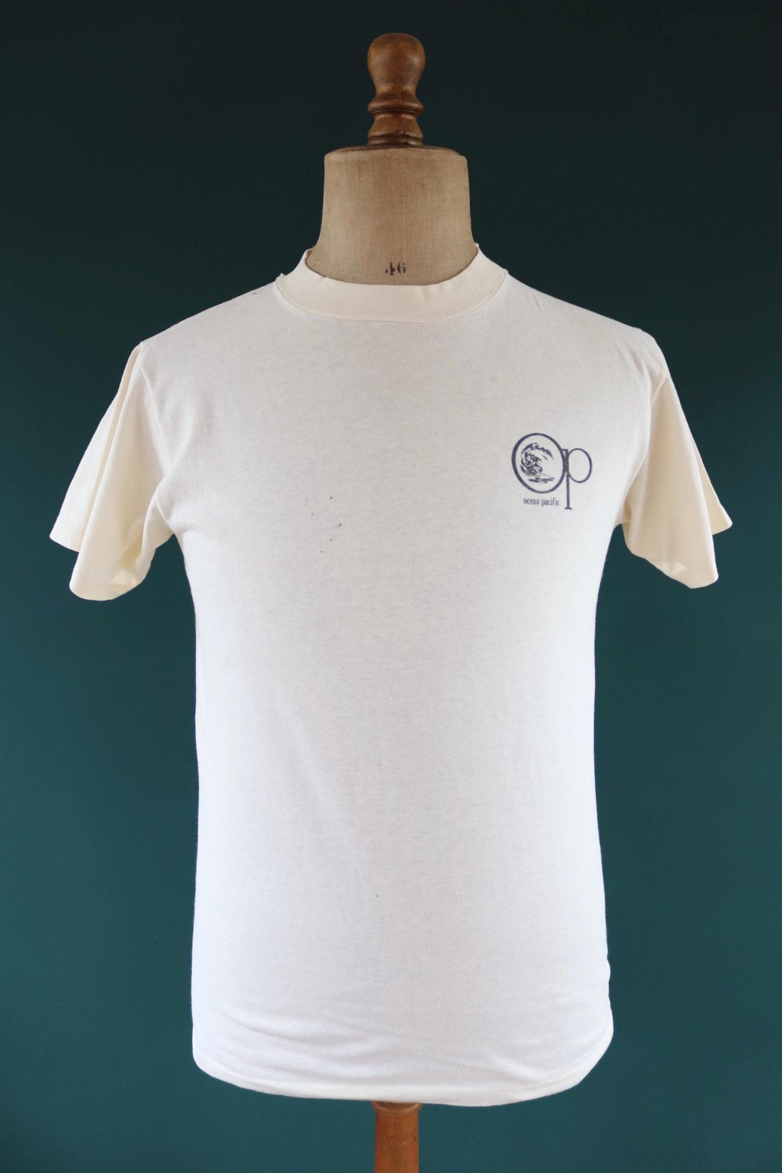 Vintage 1980s 90s Ocean Pacific t shirt - windsurf print - water sports tee - 38” chest