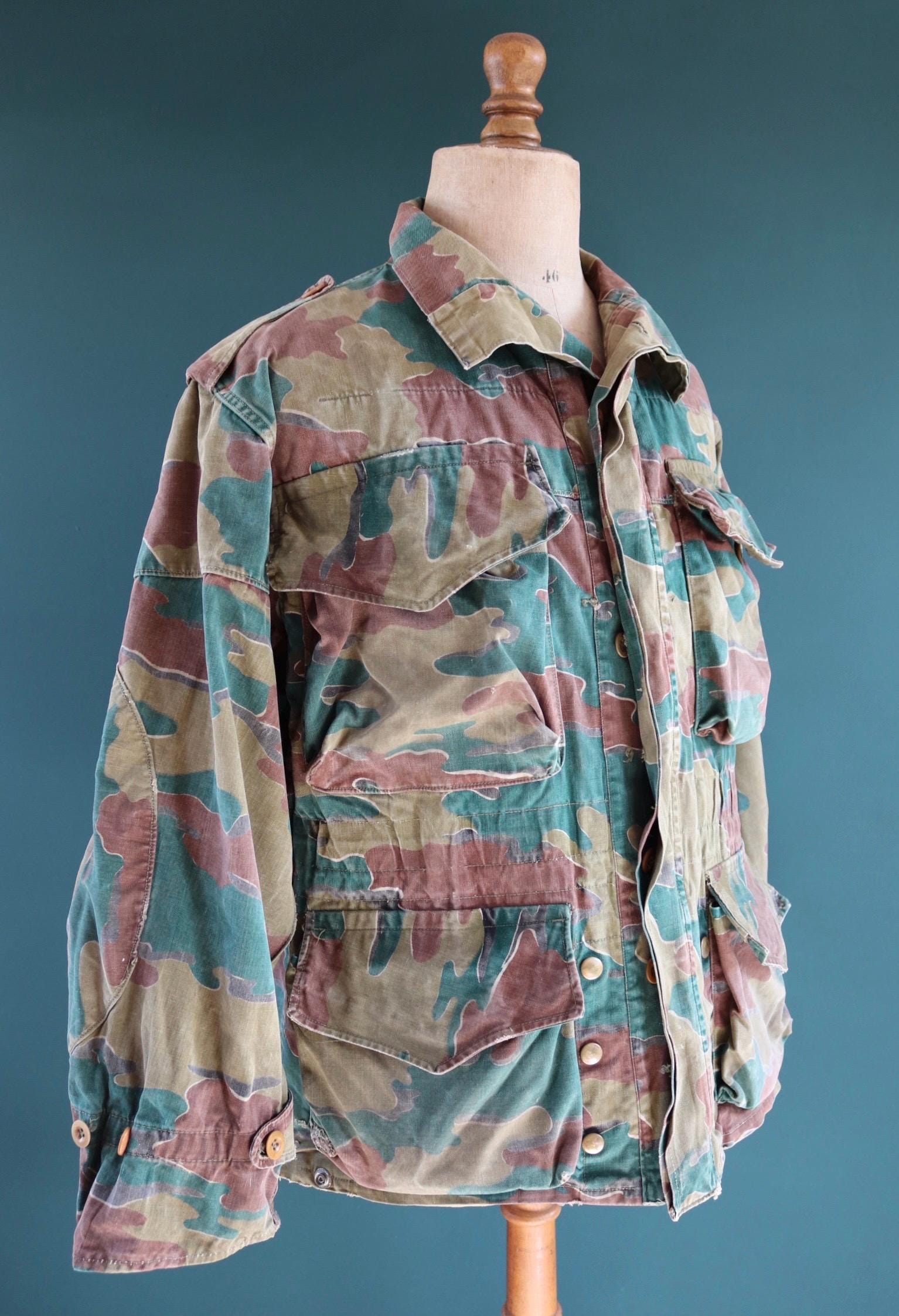 Vintage 1950s Belgian paratrooper jump jacket - military anorak - jigsaw camouflage - 48” chest