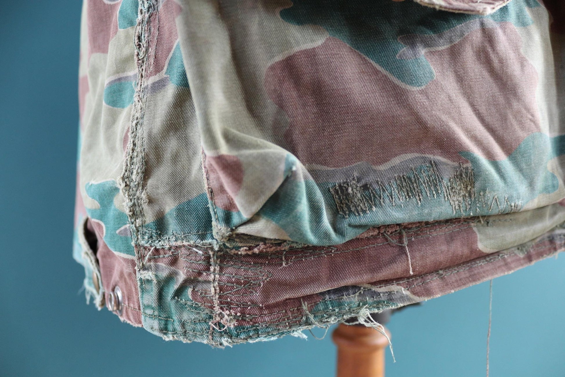 Vintage 1950s Belgian paratrooper jump jacket - military anorak - jigsaw camouflage - 47” chest