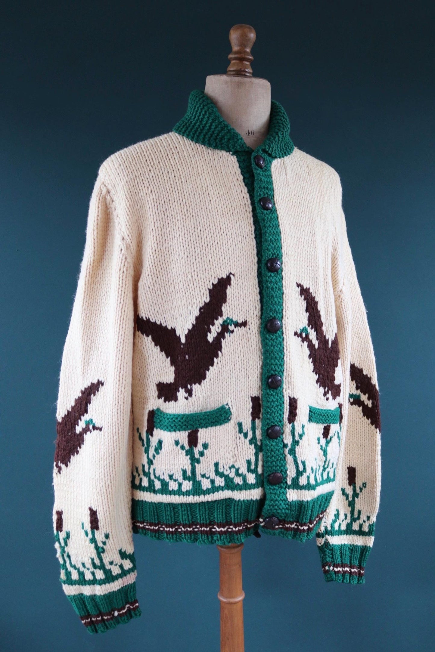 Vintage 1970s novelty cowichan sweater - duck design - shawl collar - 46” chest