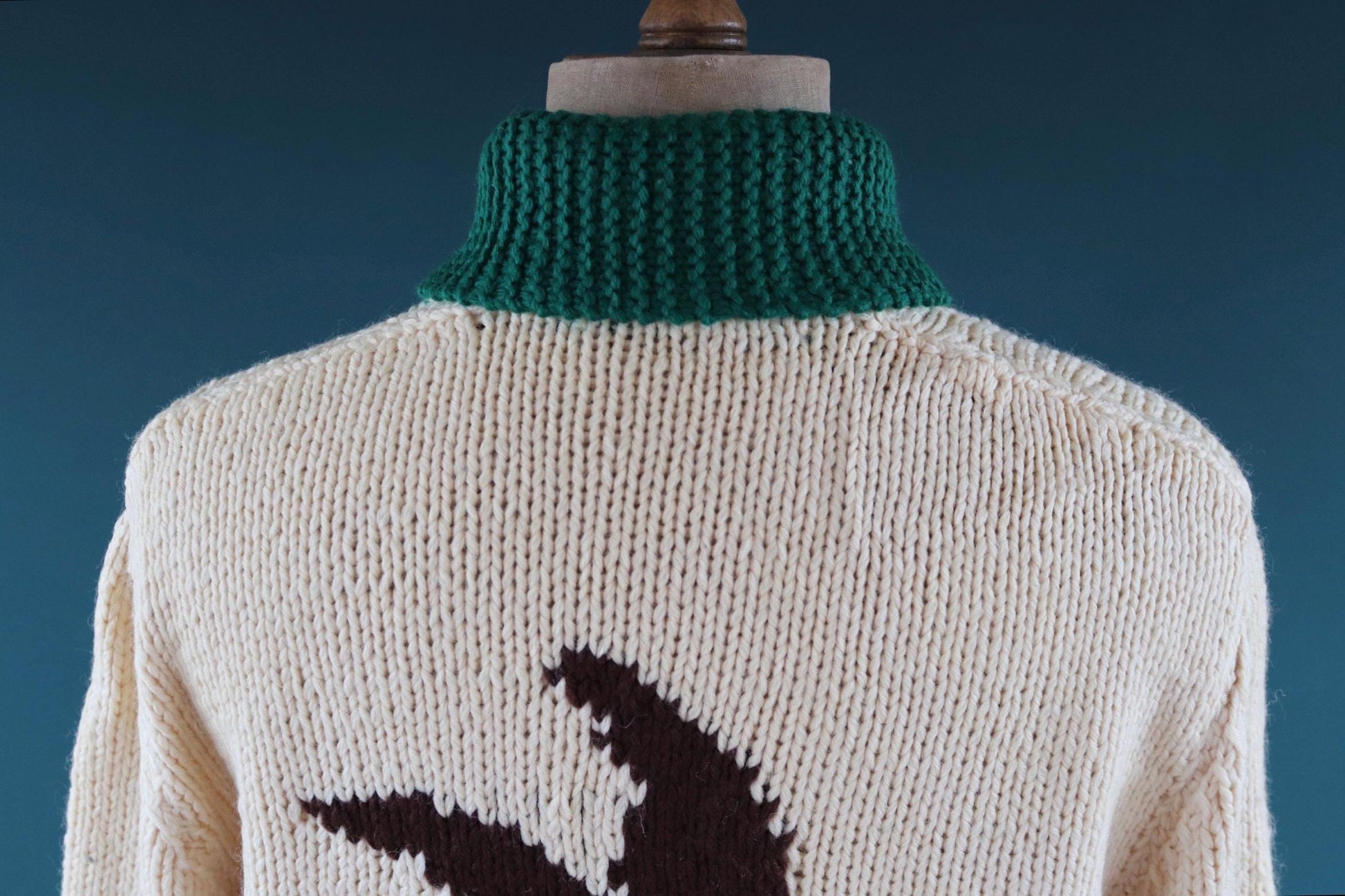 Vintage 1970s novelty cowichan sweater - duck design - shawl collar - 46” chest