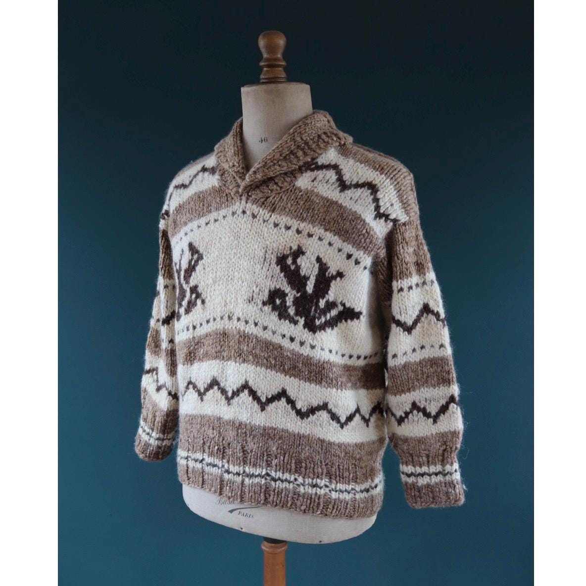 Vintage 1970s cowichan sweater - chunky wool jumper - hand knitted - shawl collar - 46” chest