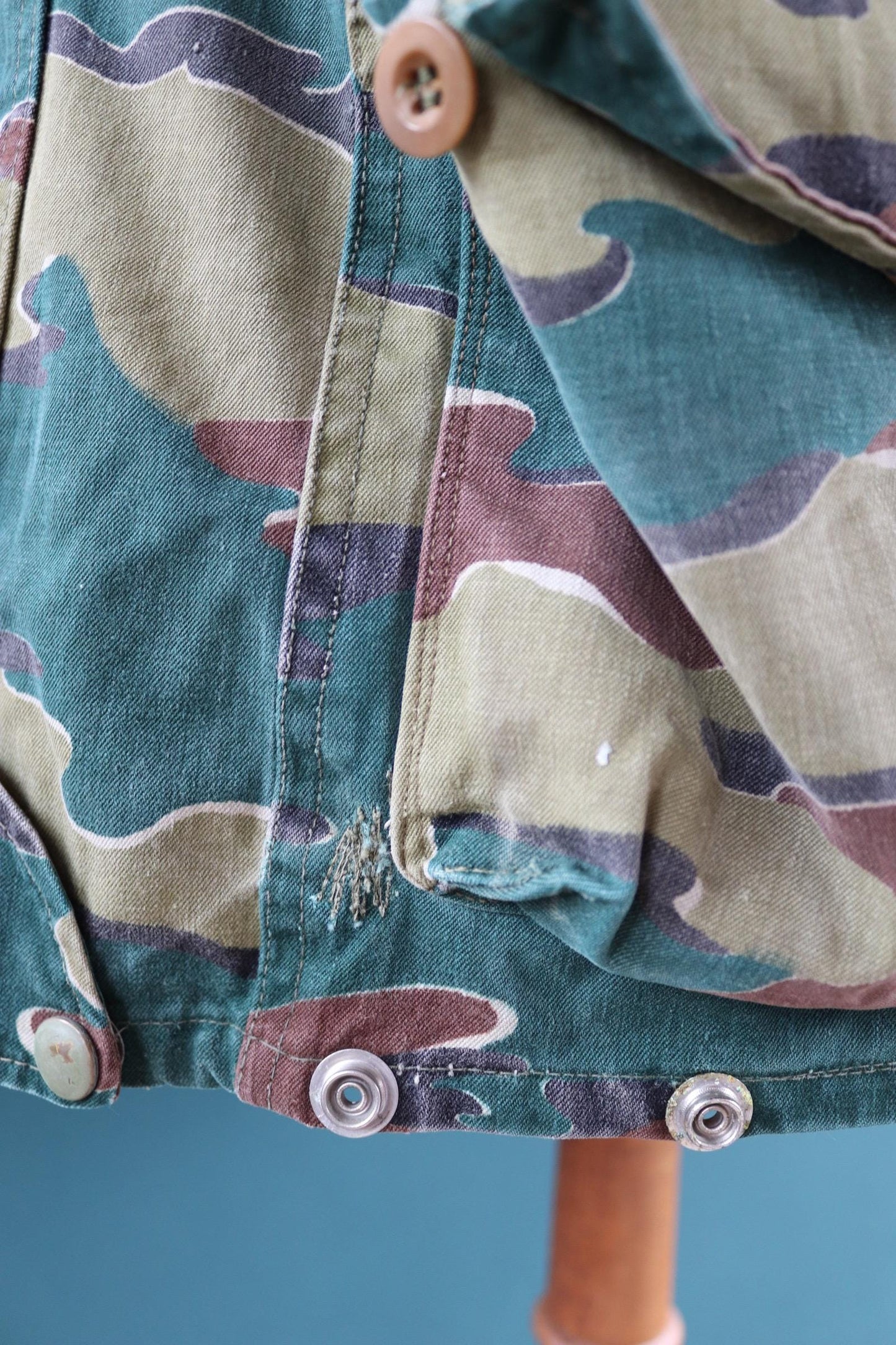 Vintage 1950s Belgian paratrooper jump smock - military anorak - army jacket - jigsaw camouflage - 46” chest