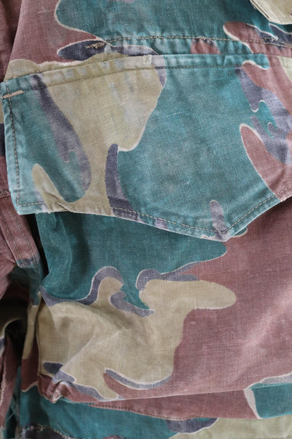 Vintage 1950s Belgian paratrooper jump smock - military anorak - army jacket - jigsaw camouflage - 47” chest