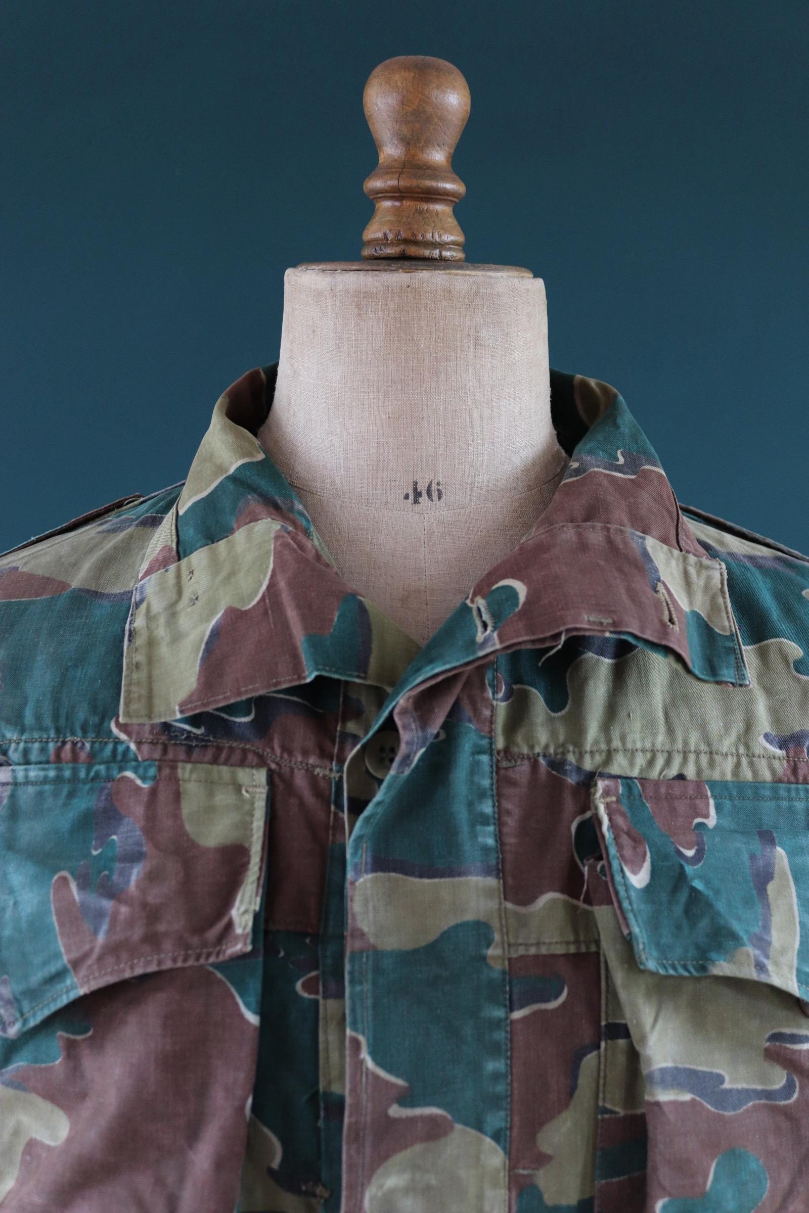 Vintage 1950s Belgian paratrooper jump smock - military anorak - army jacket - jigsaw camouflage - 47” chest