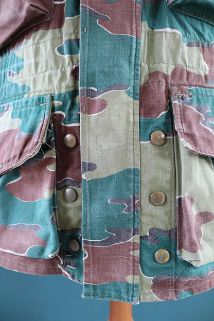 Vintage 1950s Belgian paratrooper jump smock - military anorak - army jacket - jigsaw camouflage - 48” chest