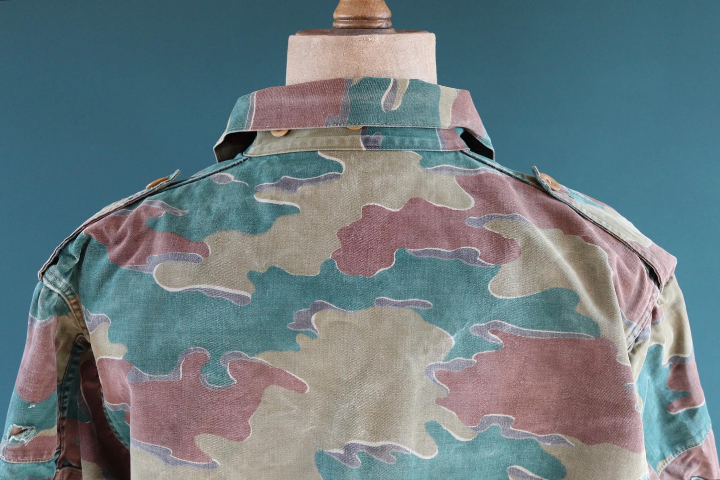 Vintage 1950s Belgian paratrooper jump jacket - military anorak - jigsaw camouflage - 48” chest