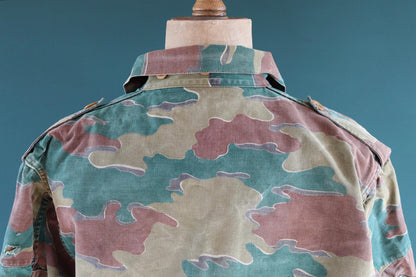 Vintage 1950s Belgian paratrooper jump jacket - military anorak - jigsaw camouflage - 48” chest