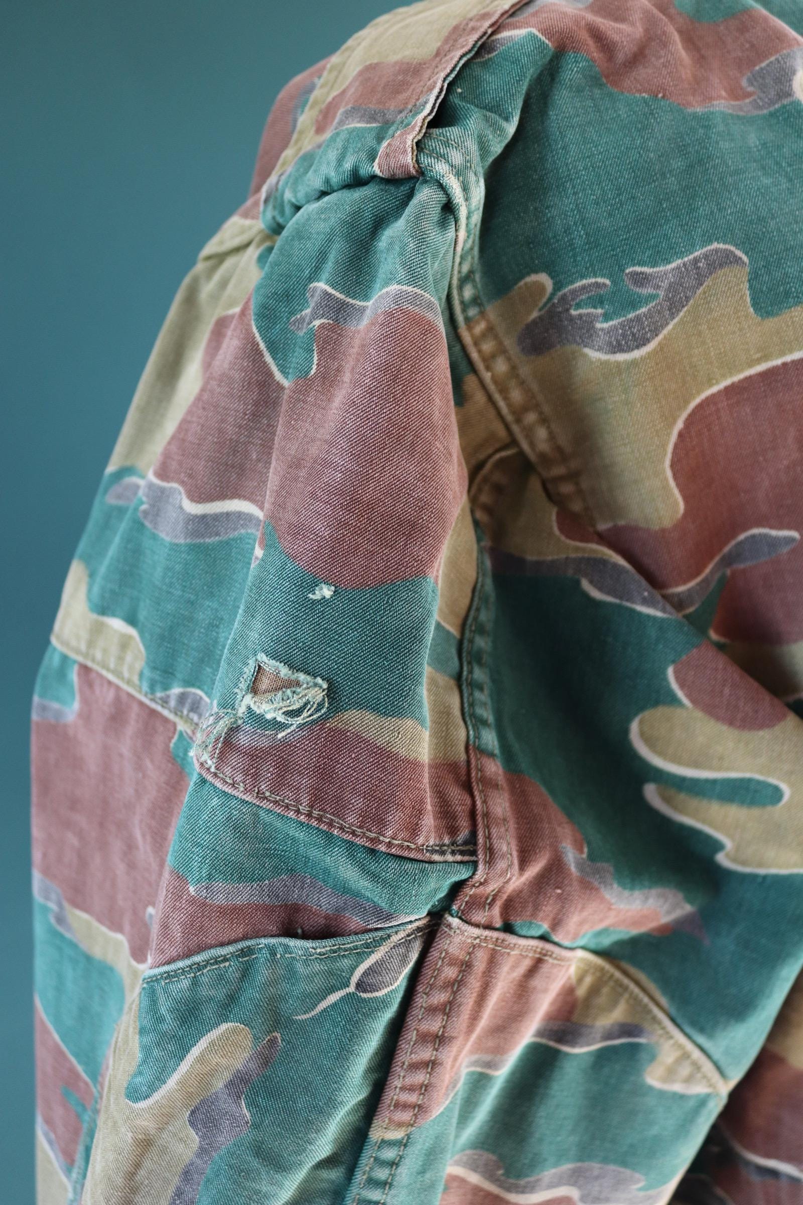 Vintage 1950s Belgian paratrooper jump jacket - military anorak - jigsaw camouflage - 48” chest