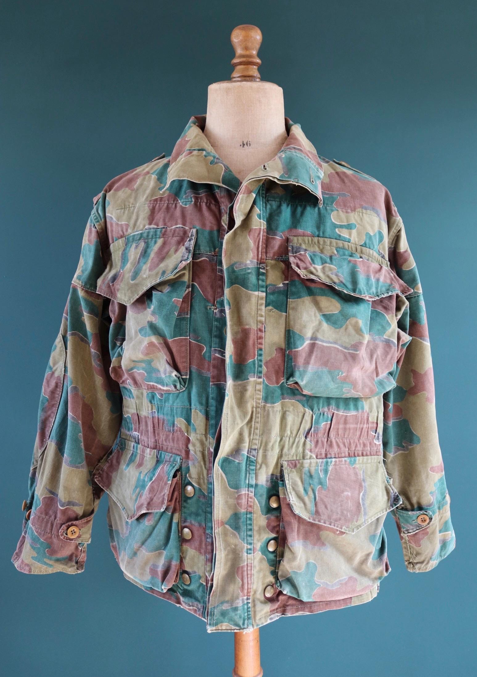 Vintage 1950s Belgian paratrooper jump jacket - military anorak - jigsaw camouflage - 48” chest