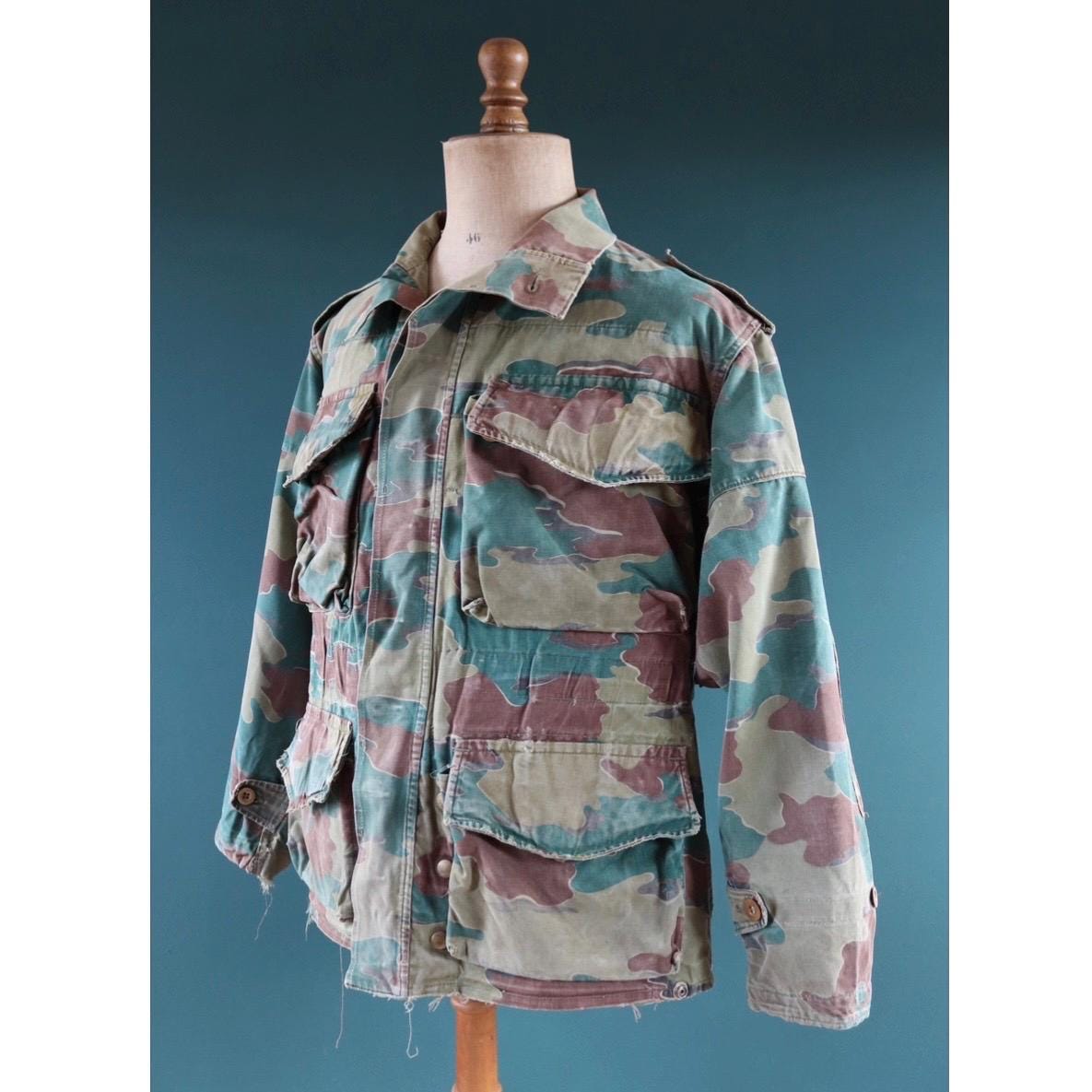 Vintage 1950s Belgian paratrooper jump jacket - military anorak - jigsaw camouflage - 47” chest