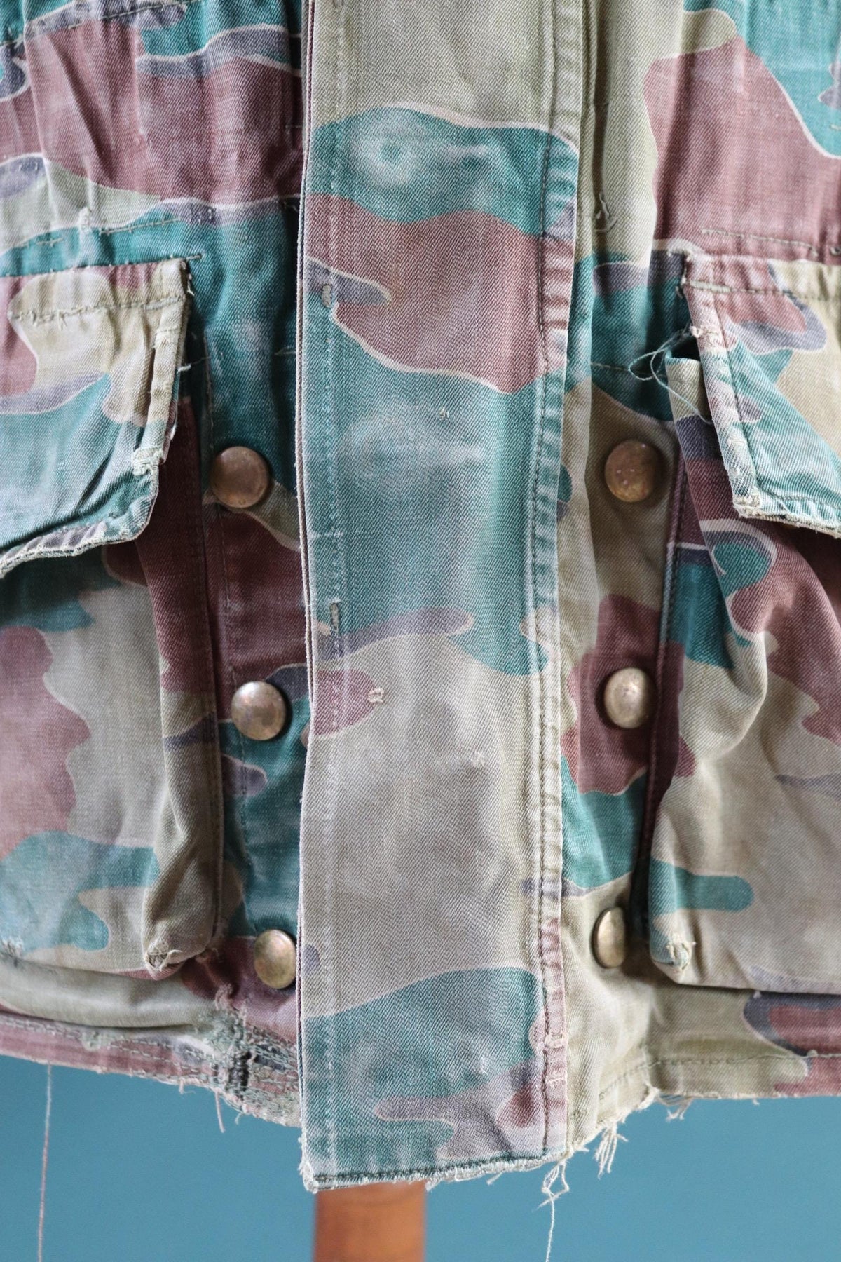 Vintage 1950s Belgian paratrooper jump jacket - military anorak - jigsaw camouflage - 47” chest