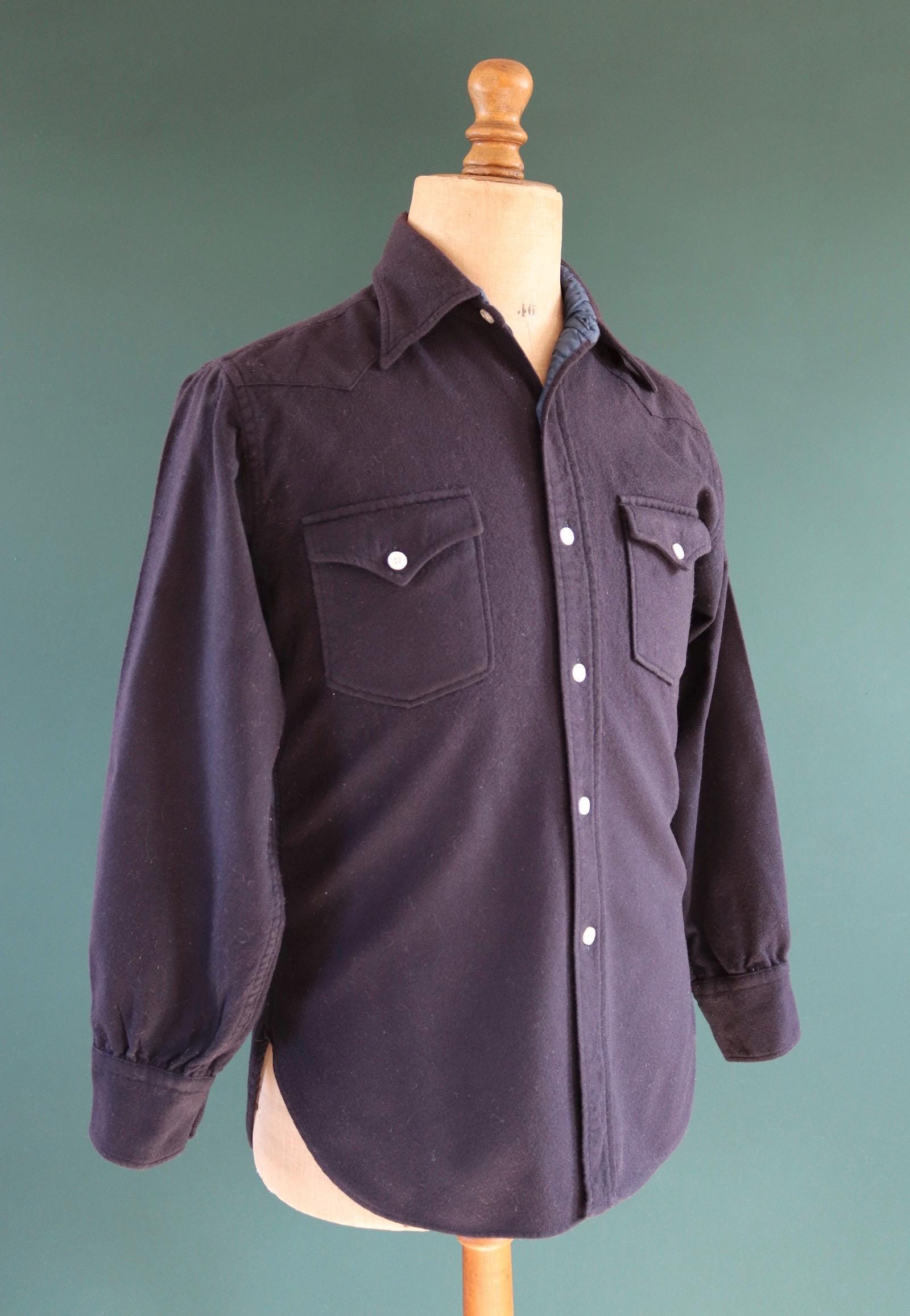 Vintage 1990s Pendleton wool shirt - plain navy blue - Western style - 40” chest