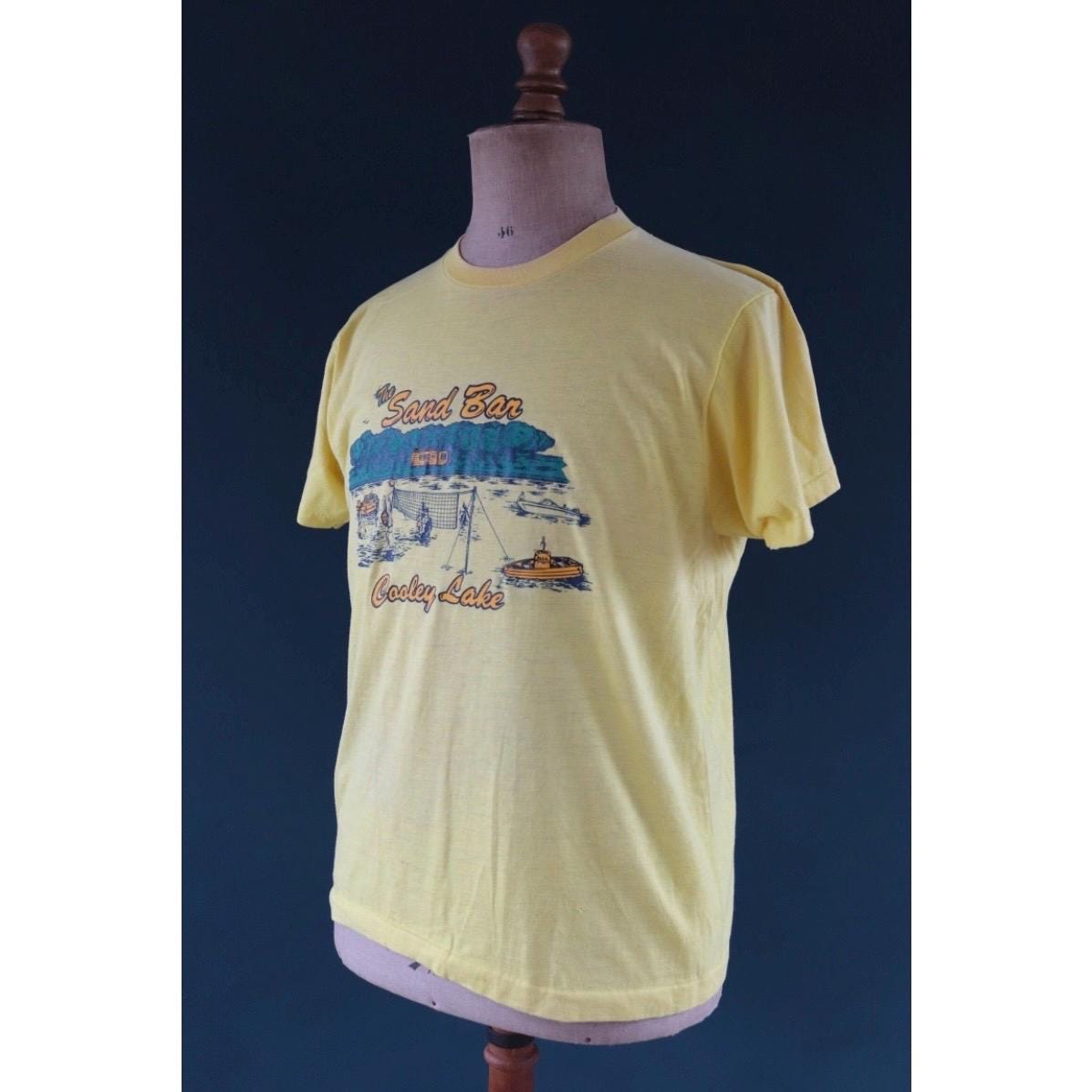 Vintage 1980s tourist tee shirt - beach print - 42" chest