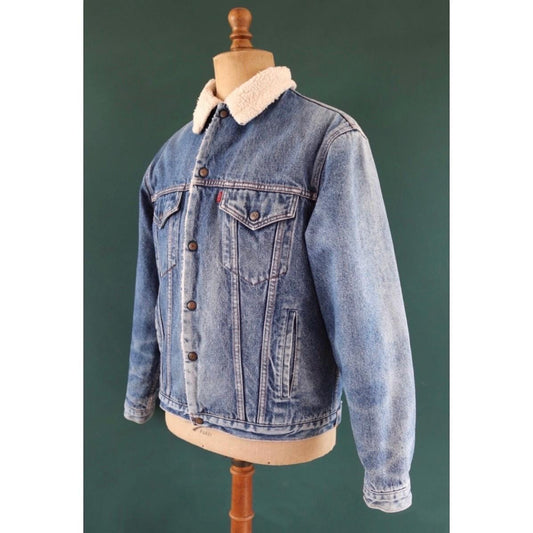 Vintage 1980s Levis lined denim jacket - 70608 - mid blue trucker - red tab small e - 46" chest - workwear