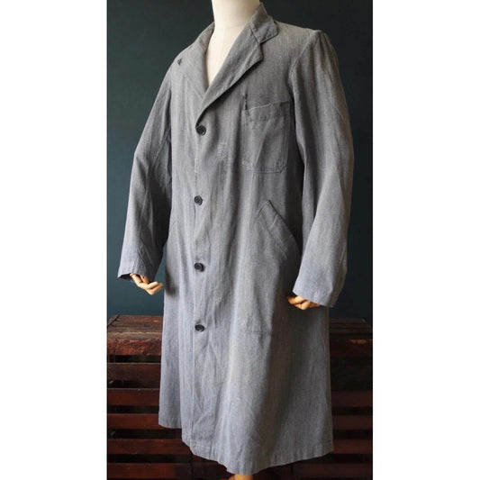 Vintage French workwear jacket - 1950s salt pepper grey work coat - factory or shopkeeper overalls - 44” chest