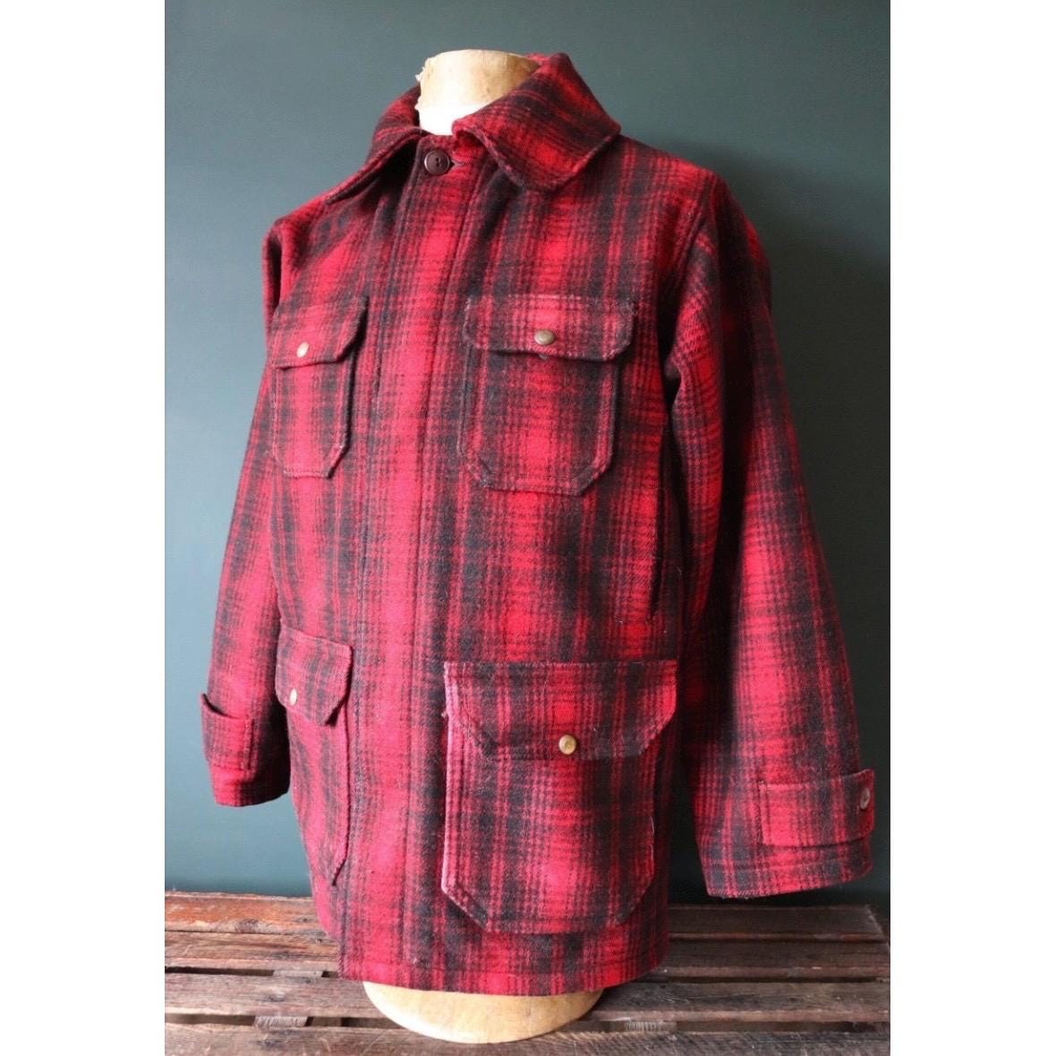 Vintage 1960s workwear jacket - Woolrich buffalo plaid - wool hunting mackinaw - 46” chest - logger style