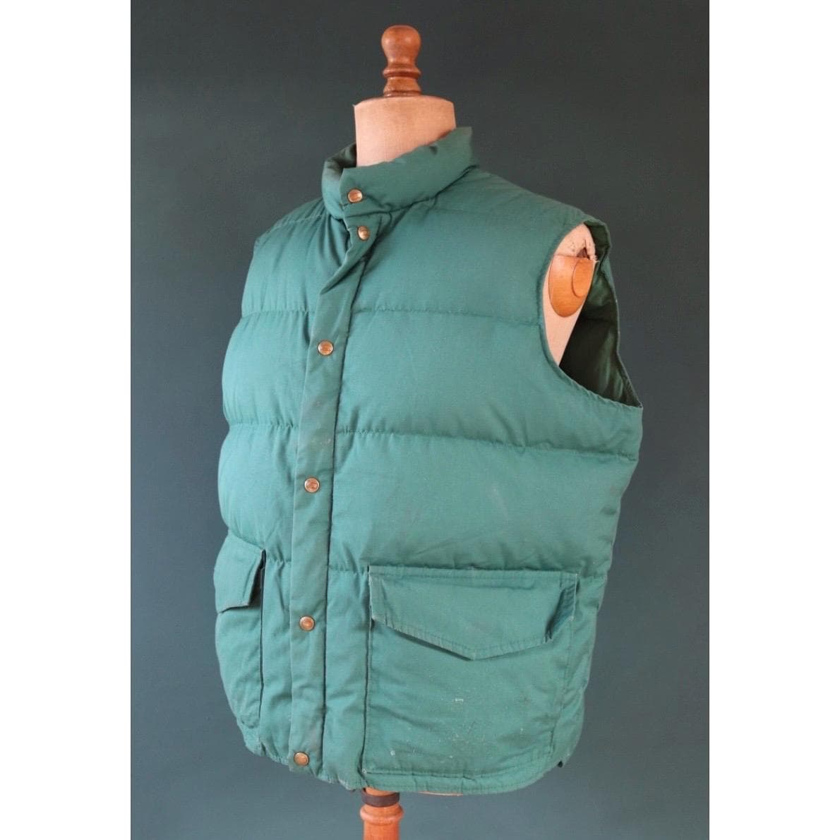 Vintage 1980s down vest - green puffer gilet - Woolrich feather waistcoat - insulated windbreaker for winter - 52" chest