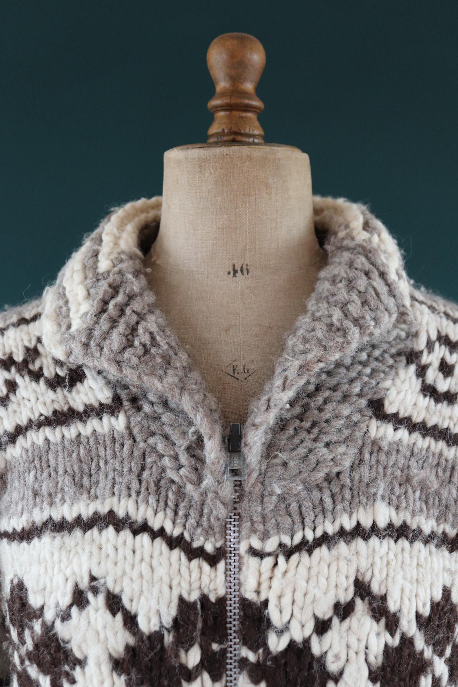 Vintage 1970s 80s Cowichan wool cardigan - hand knitted - chunky winter sweater - 40" chest