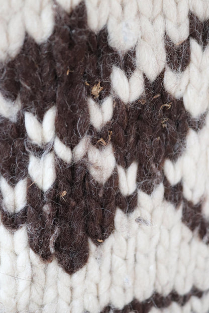 Vintage 1970s 80s Cowichan wool cardigan - hand knitted - chunky winter sweater - 40" chest