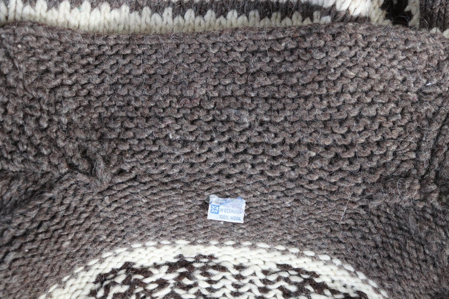 Vintage 1980s Cowichan wool cardigan - hand knitted - chunky winter sweater - 48" chest