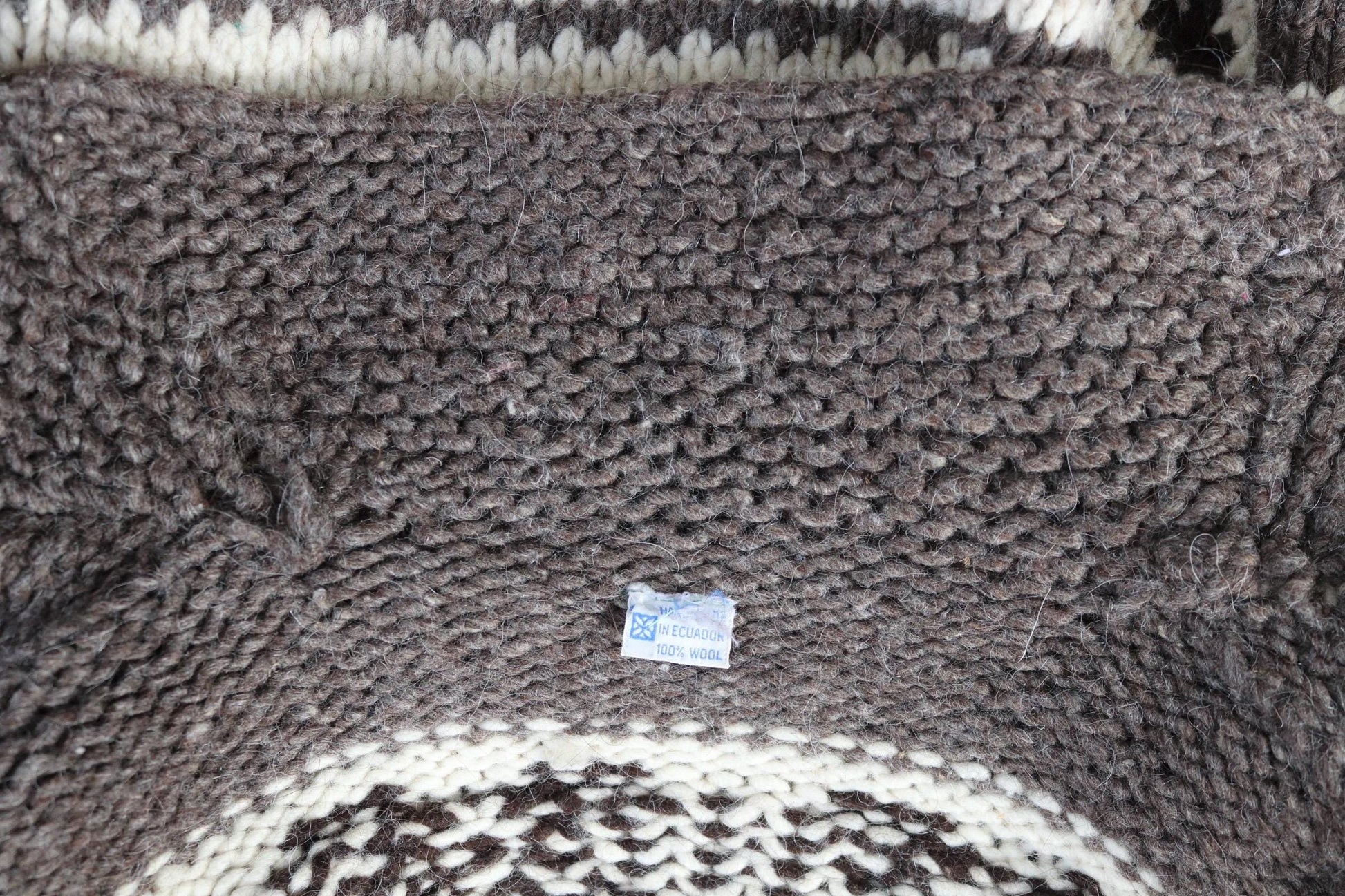 Vintage 1980s Cowichan wool cardigan - hand knitted - chunky winter sweater - 48" chest
