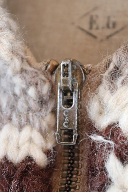 Vintage 1970s cowichan sweater - chunky wool cardigan - hand knitted jumper - snowflake design - 40” chest