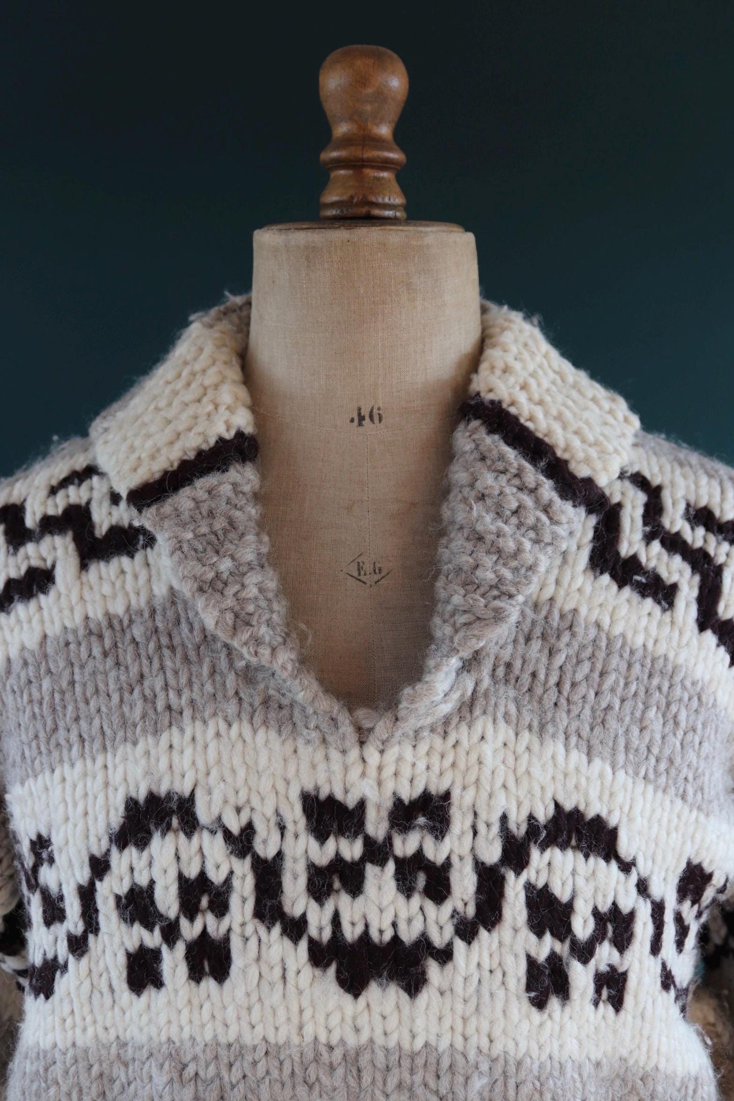 Vintage 1970s cowichan sweater - chunky wool jumper - hand knitted - shawl collar - 46” chest