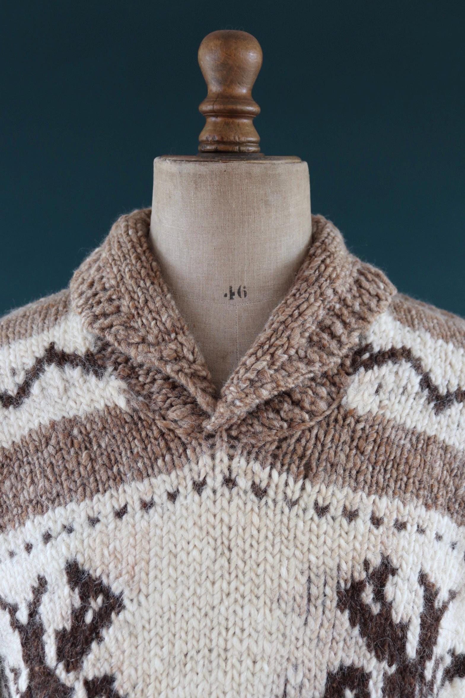 Vintage 1970s cowichan sweater - chunky wool jumper - hand knitted - shawl collar - 46” chest