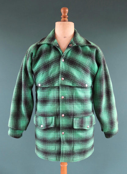 Vintage 1970s workwear jacket - green plaid cruiser - wool hunting mackinaw - winter chore coat - 40” chest