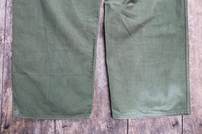 Vintage 1940s 50s Swedish army trousers - military workwear - cotton twill buckle back pants - utility field chore - 40” x 29”