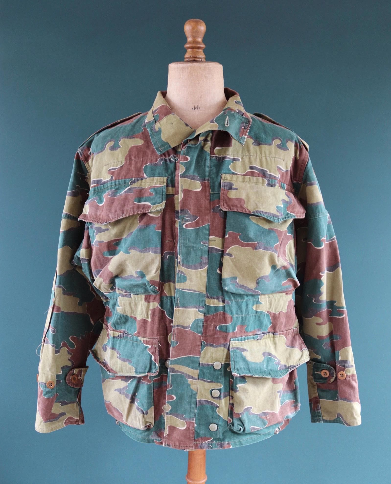 Vintage 1950s Belgian paratrooper jump smock - military anorak - army jacket - jigsaw camouflage - 46” chest