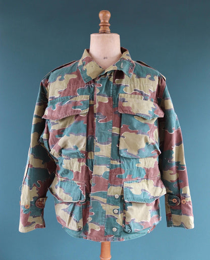 Vintage 1950s Belgian paratrooper jump smock - military anorak - army jacket - jigsaw camouflage - 46” chest