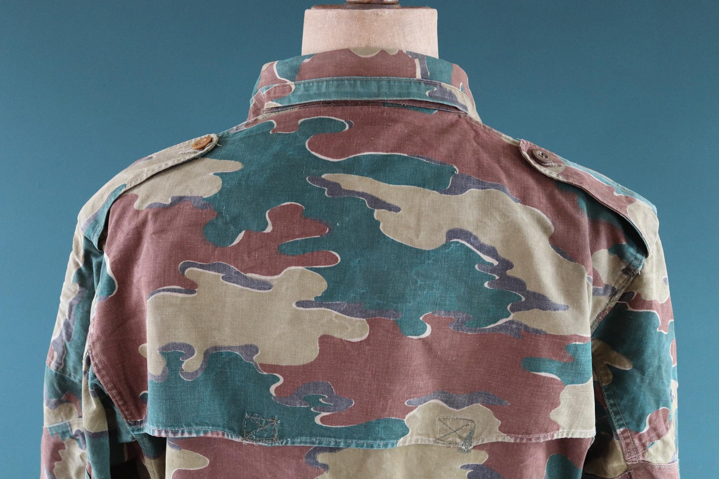 Vintage 1950s Belgian paratrooper jump smock - military anorak - army jacket - jigsaw camouflage - 47” chest