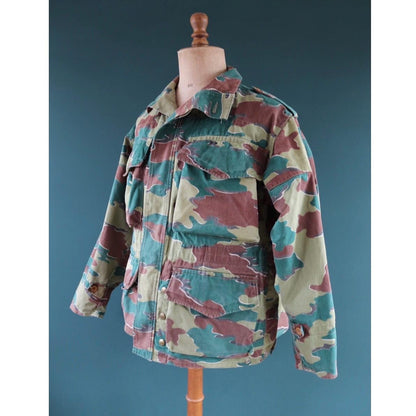 Vintage 1950s Belgian paratrooper jump smock - military anorak - army jacket - jigsaw camouflage - 48” chest